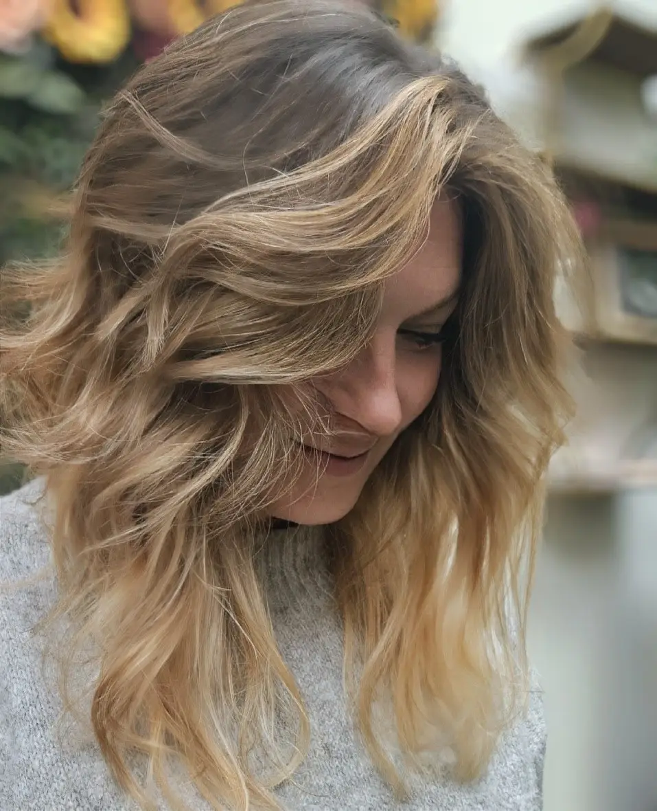 intentional hair. chill energy. 🌿✨ 
the Full Canvas — a curated approach to dimension, painted with intention for that lived-in, low-maintenance feel. we layered a Gloss Up for high-reflect shine and a Signature Cut for effortless movement. 🎨 
Chill. Artistic. Intentional.
catch me at @allaboutyourcolor or @divinedesignshairsalon.
let’s create.
link in bio to claim your session. 🥂 #livedincolor #brondebalayage #njcolorspecialist