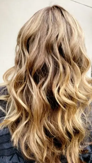 Spending five hours in a salon chair or struggling to maintain harsh, aggressive lines isn't my idea of luxury. 🌾
I quietly launched my new signature package across both spaces this week: The Low-Maintenance Polish ($320 | 3 Hours). It’s all about soft, beautifully blended dimension and strategic depth that grows out effortlessly without demanding your whole schedule.
My calendar blocks for September and October are officially open for Hackettstown & Succasunna. Tap the link in my bio to secure yours before the busy holiday rush takes over. #njhaircolorist #livedincolornj #hackettstownhairsalon #succasunnanj